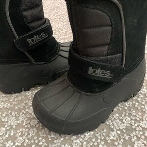 Totes Travis Kids Black Rain & Snow Boots